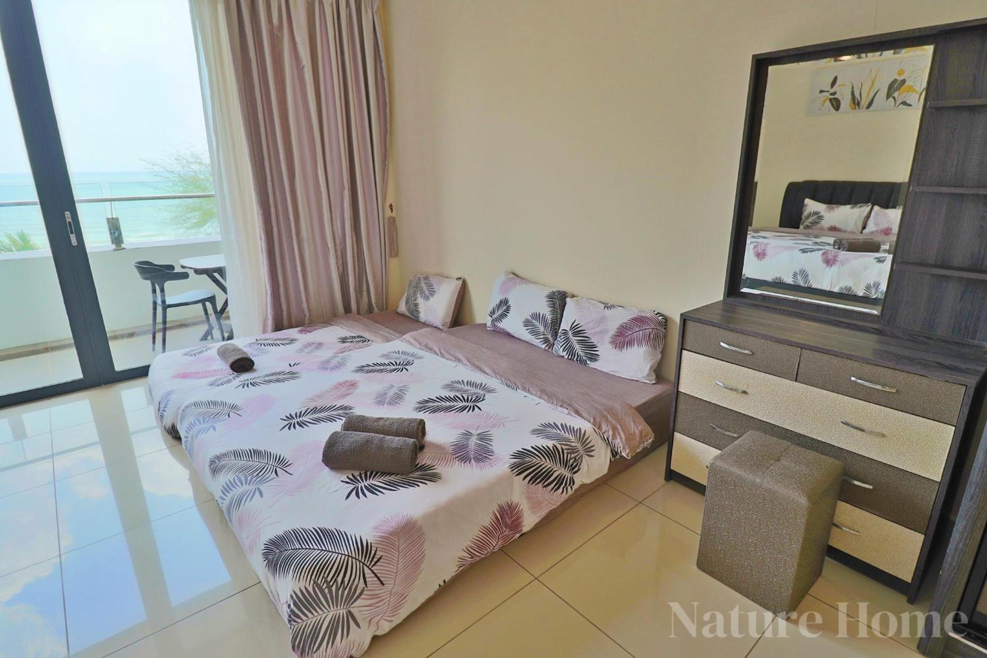 Nature Home 2 - Swiss Garden Resort Residences Beachfront Villa Kuantan Exterior foto
